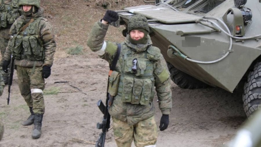 «Замкнут кольцо и всех уничтожат»: военный аналитик Риттер похвалил действия ВС РФ на Украине