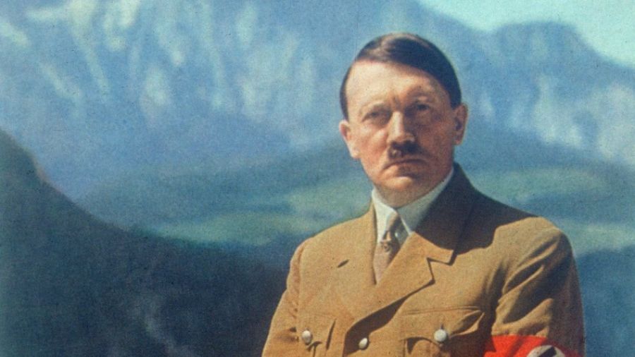 «Моя борьба*»: На захваченной базе боевиков «Азова»* нашли запрещенную книгу Гитлера
