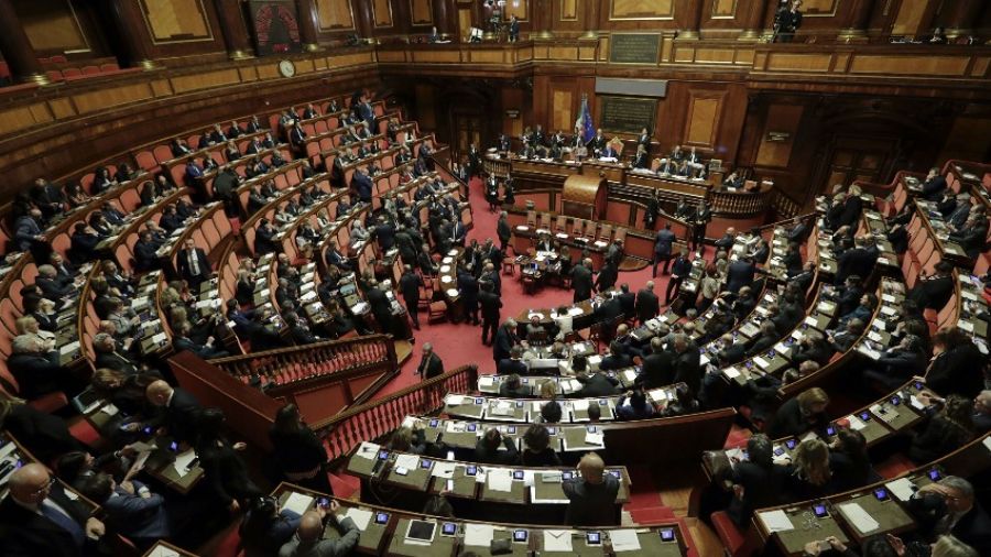 Politico: парламент Италии необычно отреагировал на обращение Зеленского