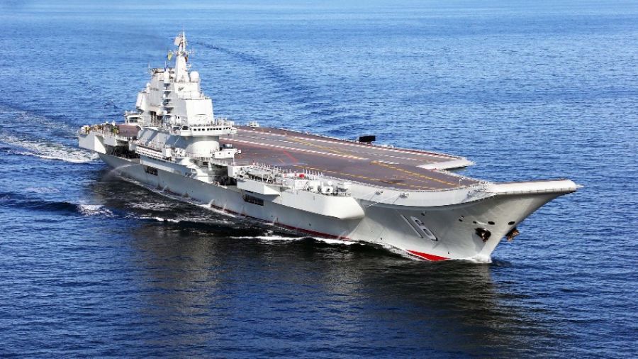 Китай припарковал огромный авианосец в прямой досягаемости Австралии