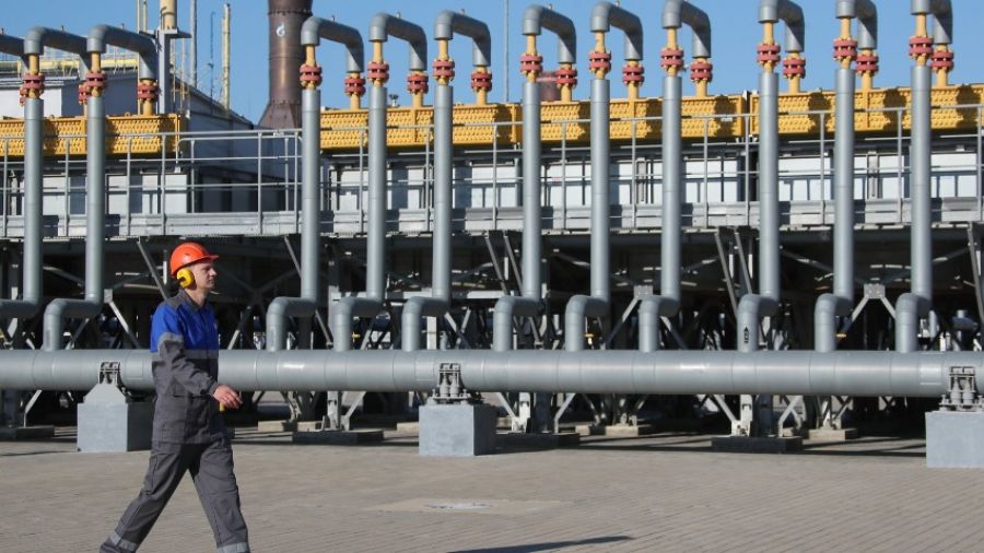 Политолог Титов: РФ направляет весь газ в КНР