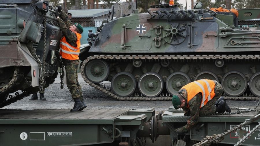 Эксперт Багдасаров назвал главные опасности поставок вооружений Западом Украине