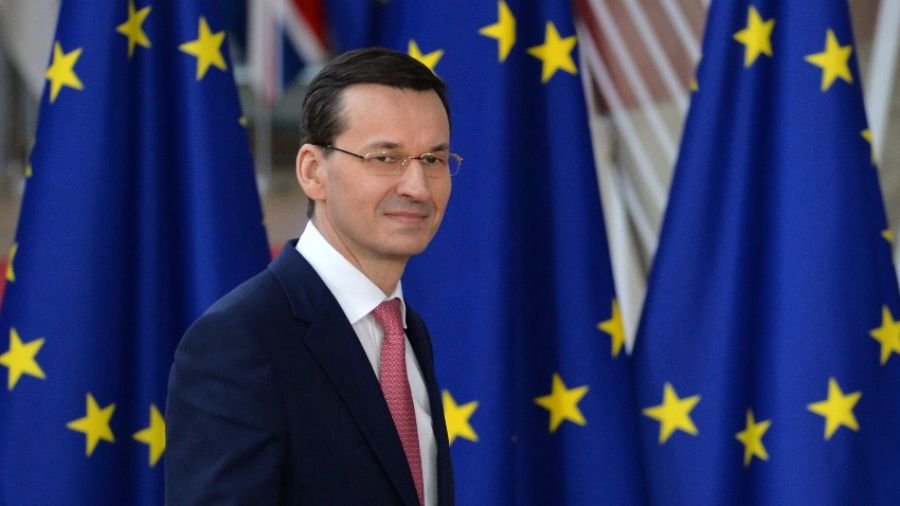 Премьер Польши Моравецкий: РФ «неплохо» справляется с санкциями