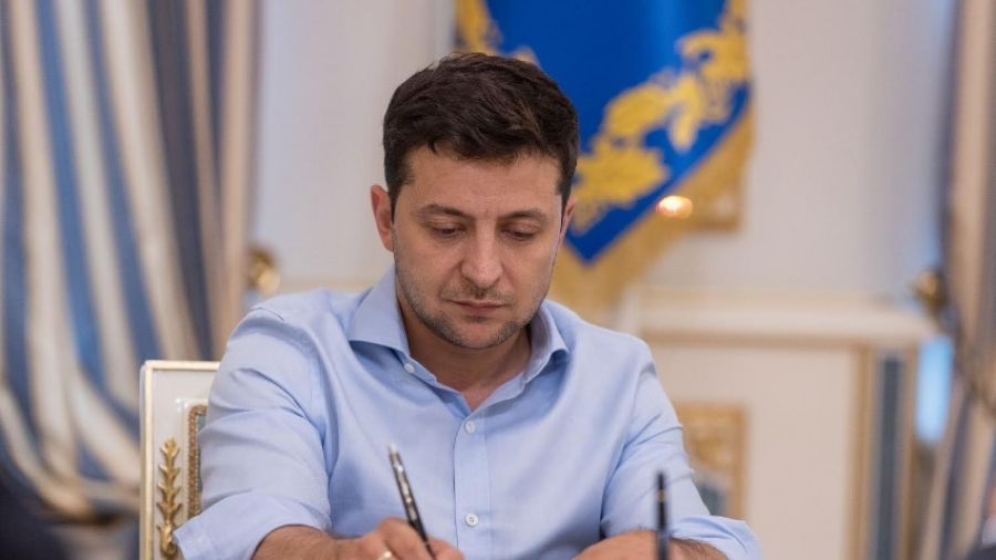 Экс-депутат Кива упрекнул главу Украины Владимира Зеленского в наличии гражданства РФ