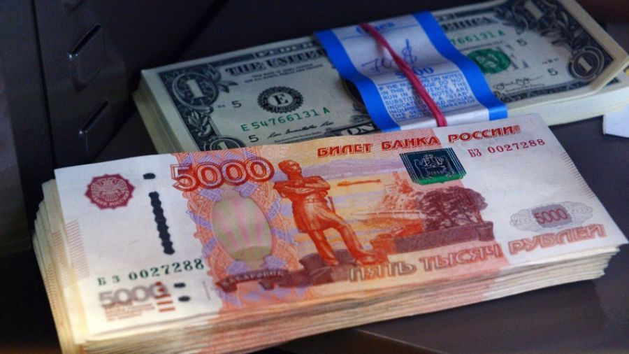 Аналитики сообщили данные о снижении курса рубля с начала года