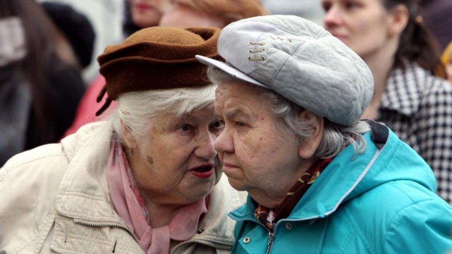 Работающим пенсионерам в РФ рассказали, зачем им увольняться с работы до 1 мая 2022 года