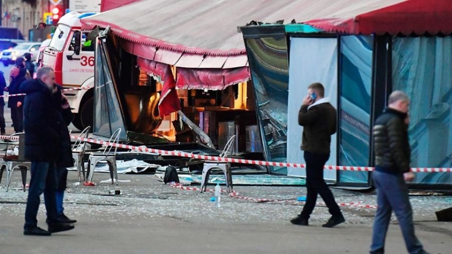 МК: Евгения Пригожина заметили около кафе в Санкт-Петербурге, где погиб ...