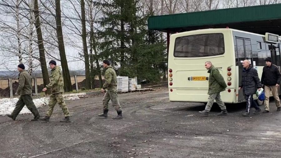 МО РФ сообщило о возращении из плена 40 российских военных в результате переговоров