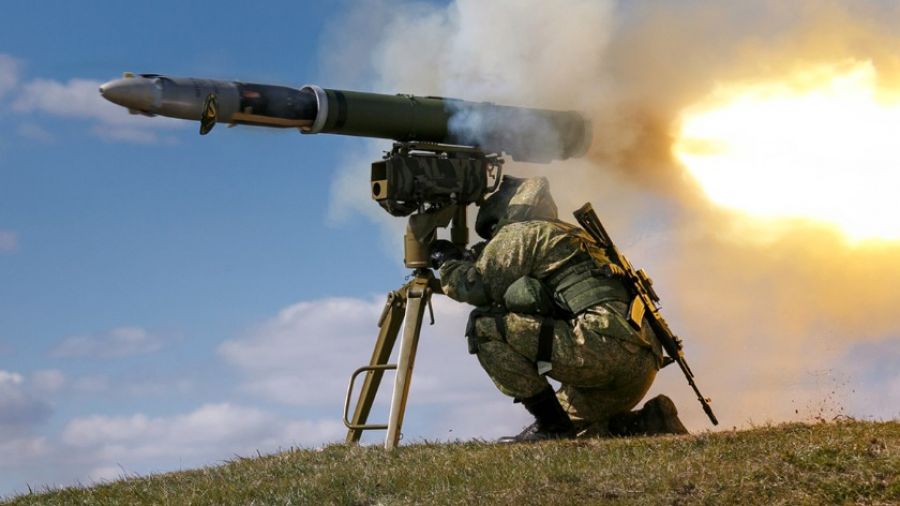 Военнослужащие ВС РФ расчетом ПТУР уничтожили танк ВСУ на Авдеевском направлении