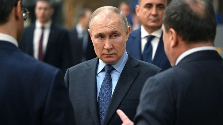 Путин поручил установить места захоронения бойцов Красной Армии в новых регионах РФ