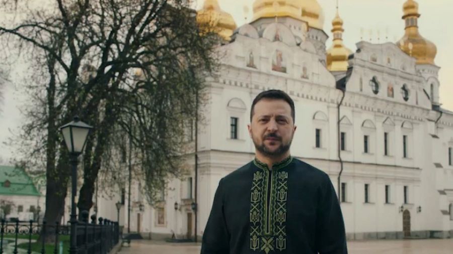 Зеленский записал пасхальное обращение в Киево-Печерской лавре посвященное победе в СВО