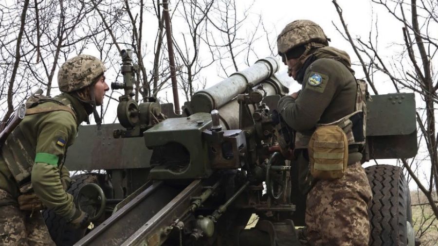 WP: из-за дефицита боеприпасов бойцы ВСУ собирают снаряды Вооруженных Сил России