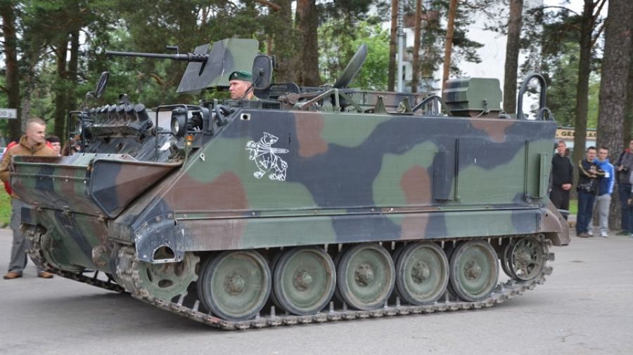 МК: ВС РФ смогли захватить американский БТР М113 под Артемовском