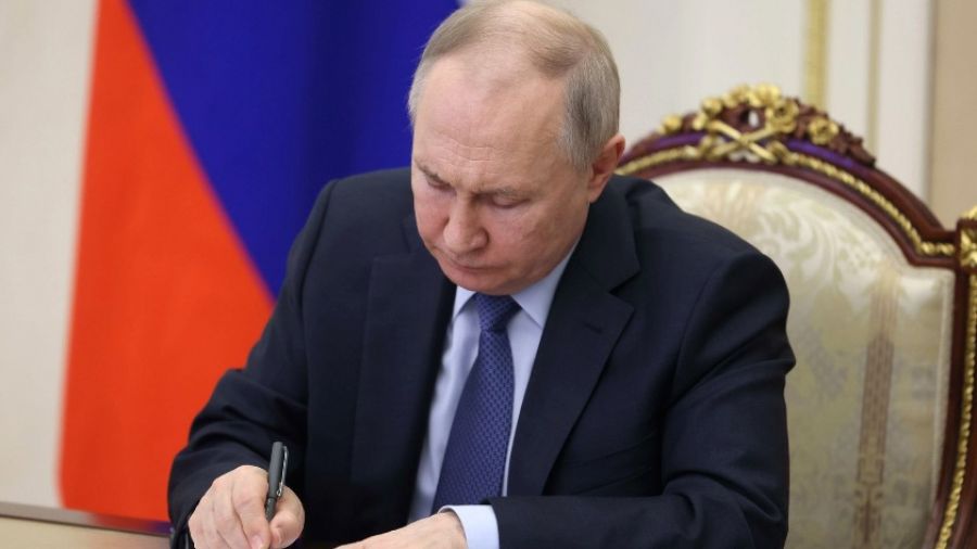 "Гениально": жесткий ответ Владимира Путина Западу привел китайцев в восторг