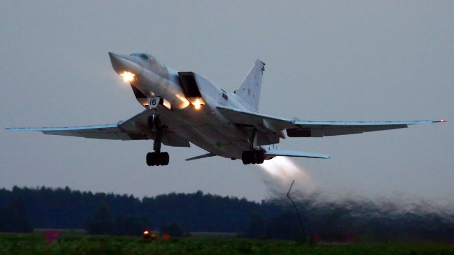 РВ: Стратегические ракетоносцы Ту-22М3 ВКС России наносят новые ракетные удары по Украине