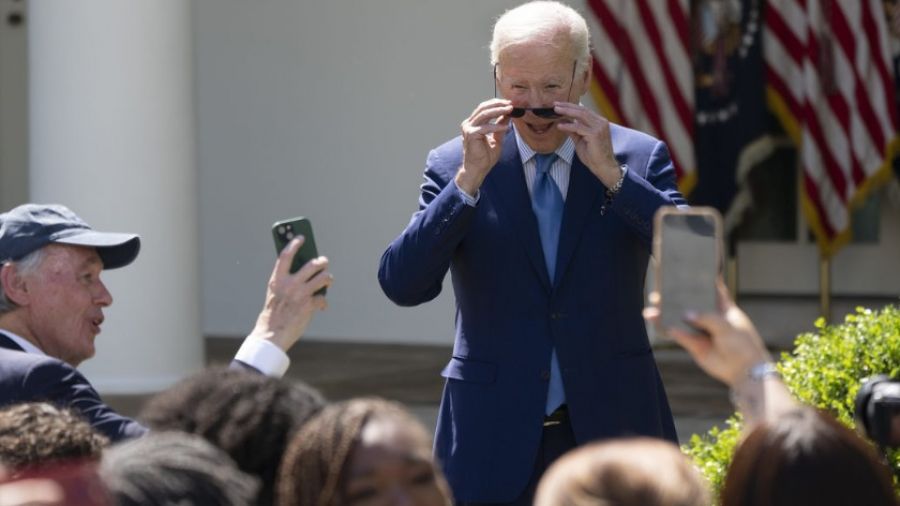 Ситников: Джо Байдену предсказали катастрофу в США, а Зеленскому советуют бежать с Украины