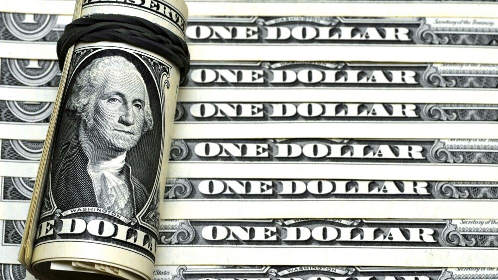 Доллар упал во второй раз за неделю