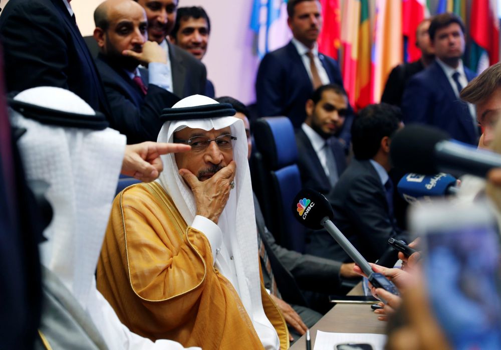 Саудовская аравия опек. Министр энергетики Саудовской Аравии. ОПЕК саудиты. Фото сравнение Саудовская Аравия и Россия.