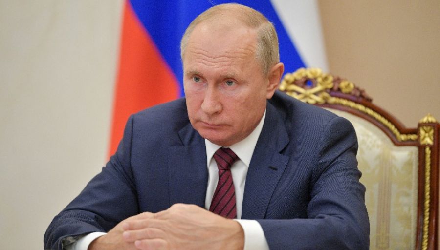 Bloomberg: Евросоюзу нужно слушать Путина, вместо того, чтобы гадать о его действиях