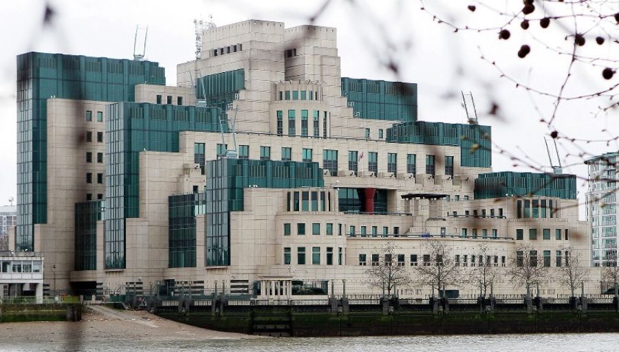 Британская разведка MI6 назвала версию последствий удара по мосту Каховской ГЭС для СВО РФ