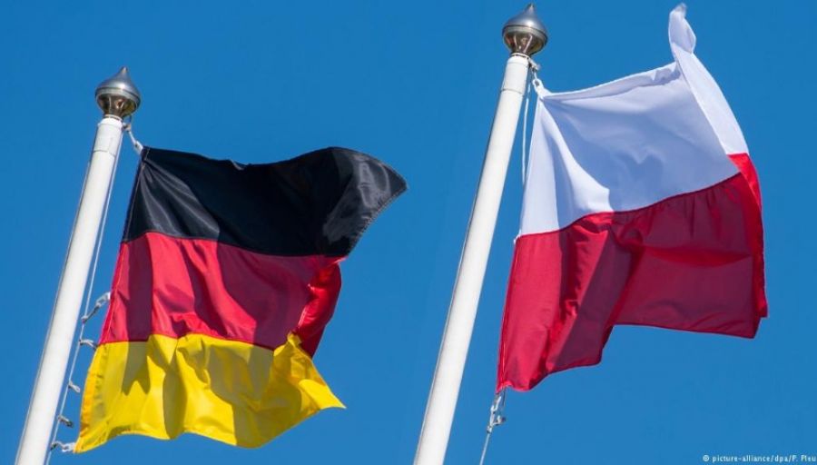 РИА «Новости»: Польша заподозрила Германию в желании вернуть подарок Сталина