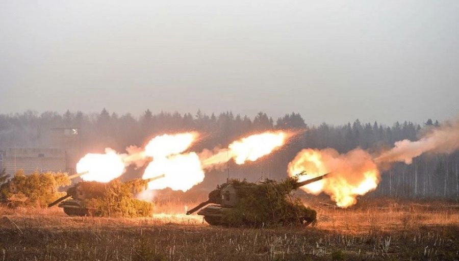 Артиллерия армии НМ ДНР бьёт по району Нью-Йорка, уничтожая ВСУ в контрбатарейной борьбе