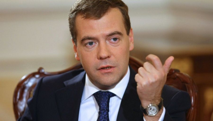 Медведев о переговорах с Зеленским: всё будет зависеть от развития событий
