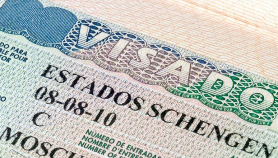 МК: Россиянам шьют железный занавес — хитрее всех оказались финны