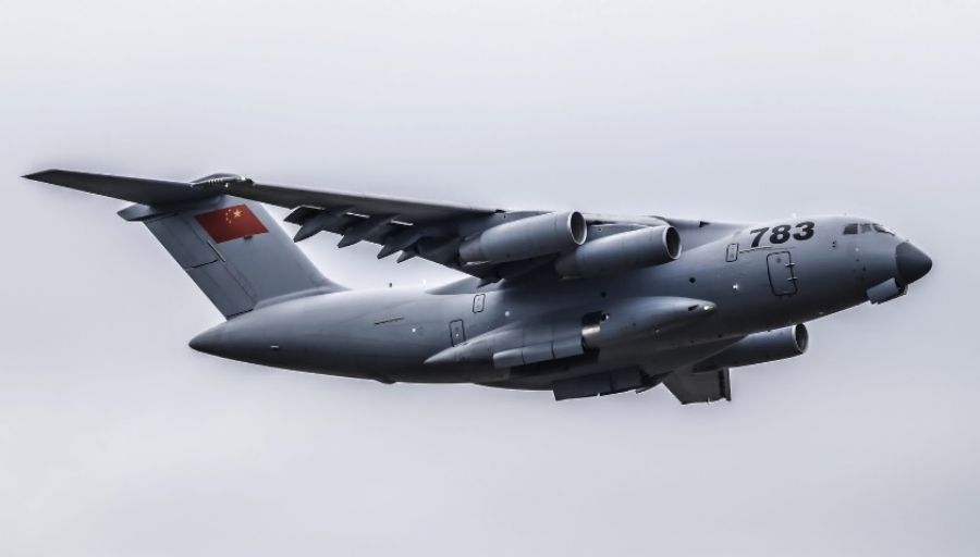 СП: Военный транспортный самолет армии КНР "Пухлая девчонка" Xian Y-20 Kunpeng напугал США