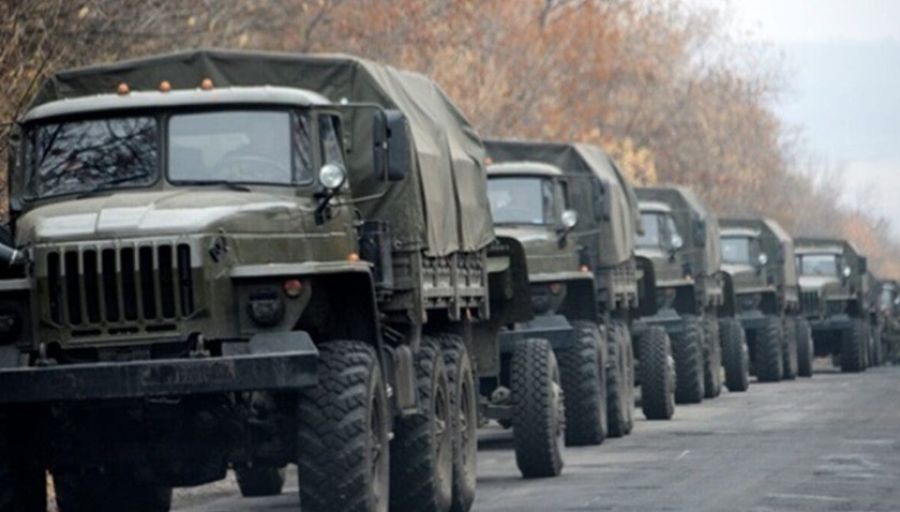 В направлении Крыма движутся огромные колонны специальной военной техники ВС РФ