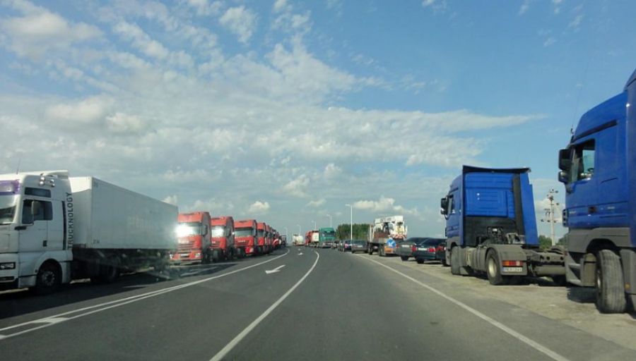 МК: перевозчики из Польши пригрозили заблокировать все переходы на Украину