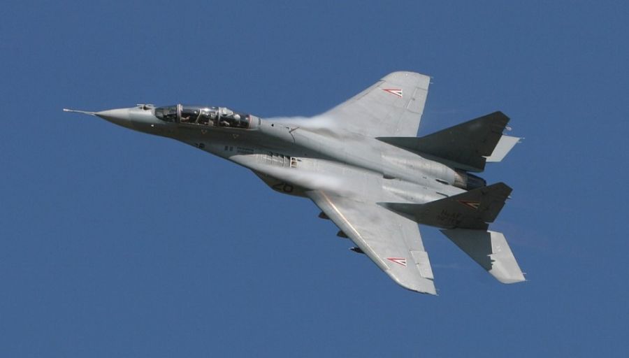Над небом Украины впервые заметили истребитель МиГ-29 с крылатыми ракетами AGM-88 ВВС США