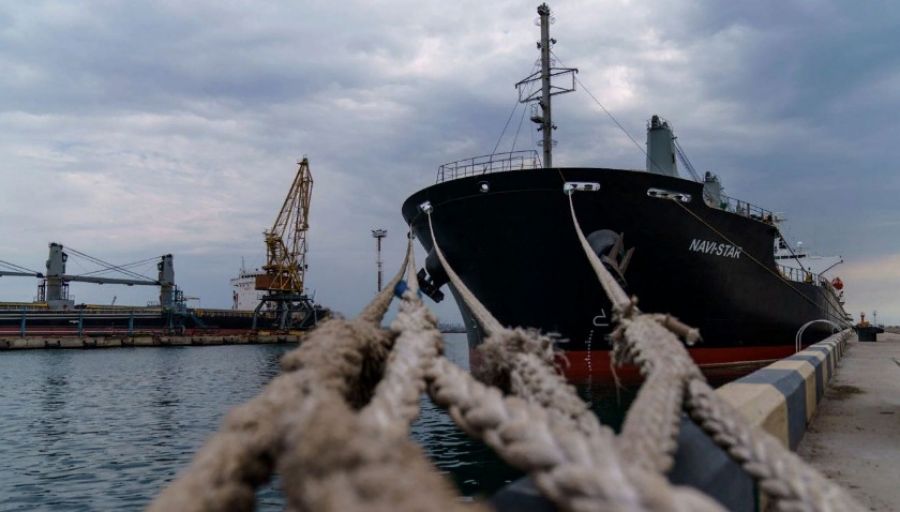 Захарова: РФ рассчитывает, что Киев выполнит обязательства по безопасности судов в портах