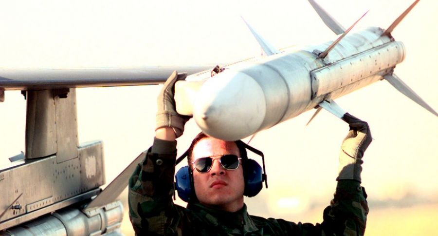 На Украину впервые доставлены американские крылатые ракеты AIM-120 AMRAAM
