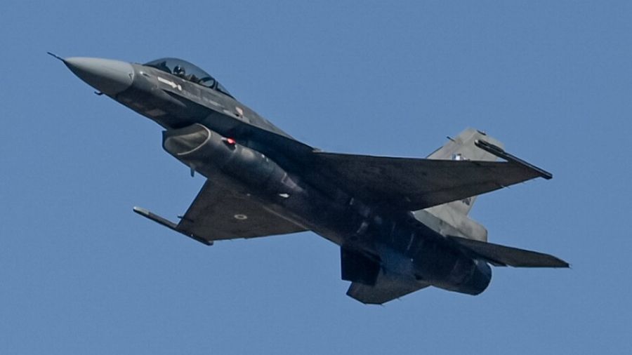 Генерал ВВС США Хекер заявил, что F-16 не станут спасением для ВСУ
