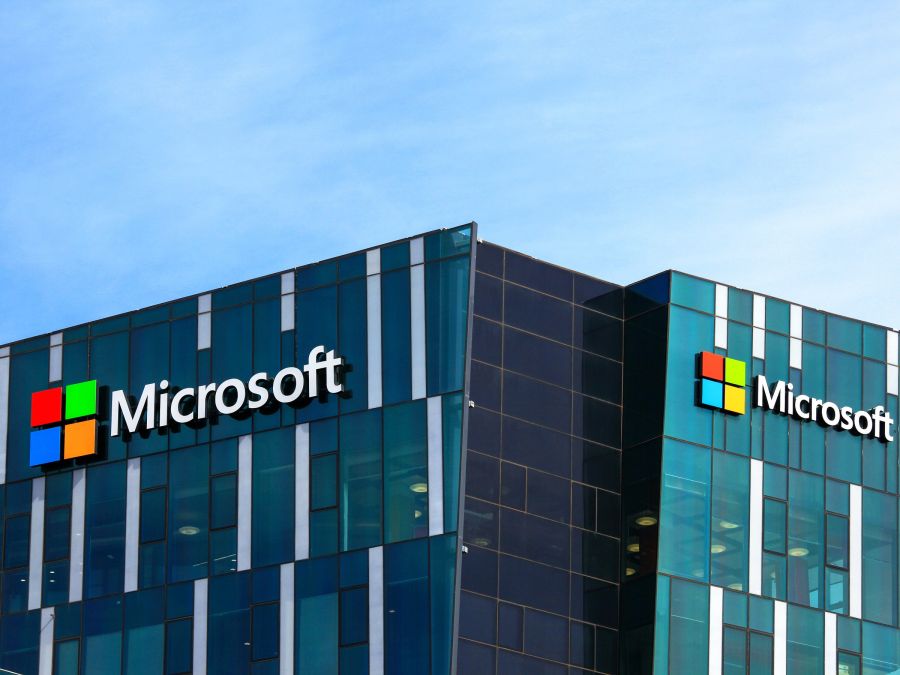 Акции компании Microsoft увеличились до максимума после повышения цен в Office 365
