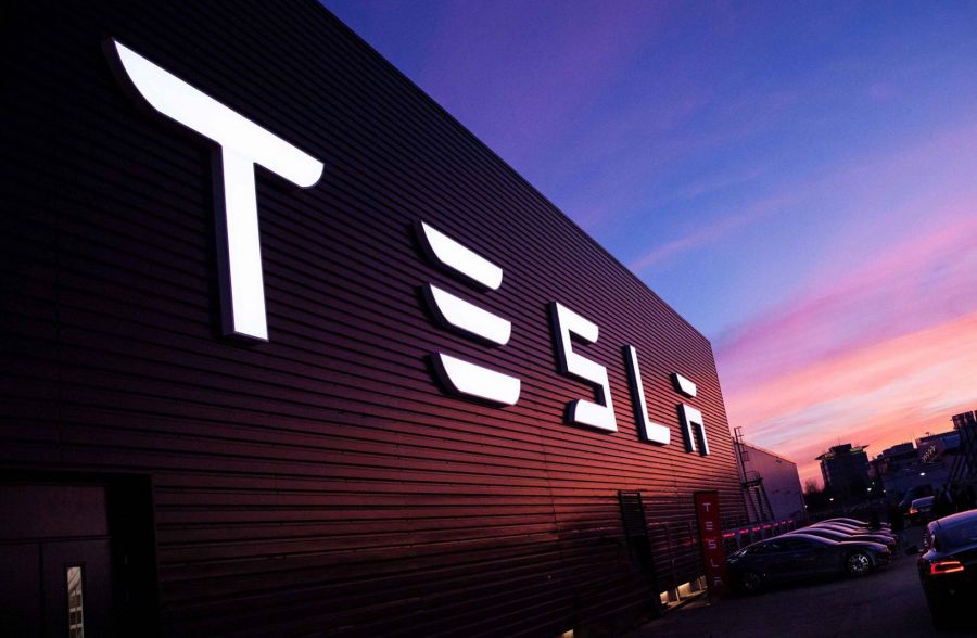 Производитель электромобилей Tesla предупредил о рисках сотрудничества с «Норникелем»