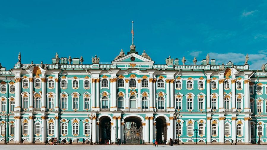 Туристы возвращаются в Санкт-Петербург после пандемии