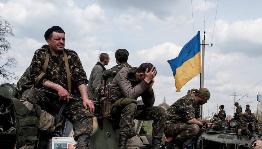 Разведчик ВС России объяснил, как сдаются в плен заваренные в танках военнослужащие ВСУ