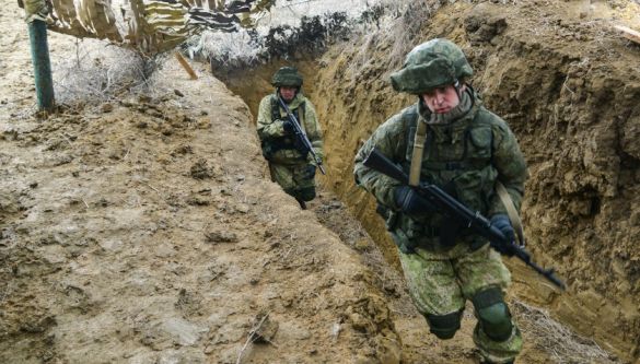 URA.RU: ВС России возвели неприступную линию обороны на Каховской ГЭС