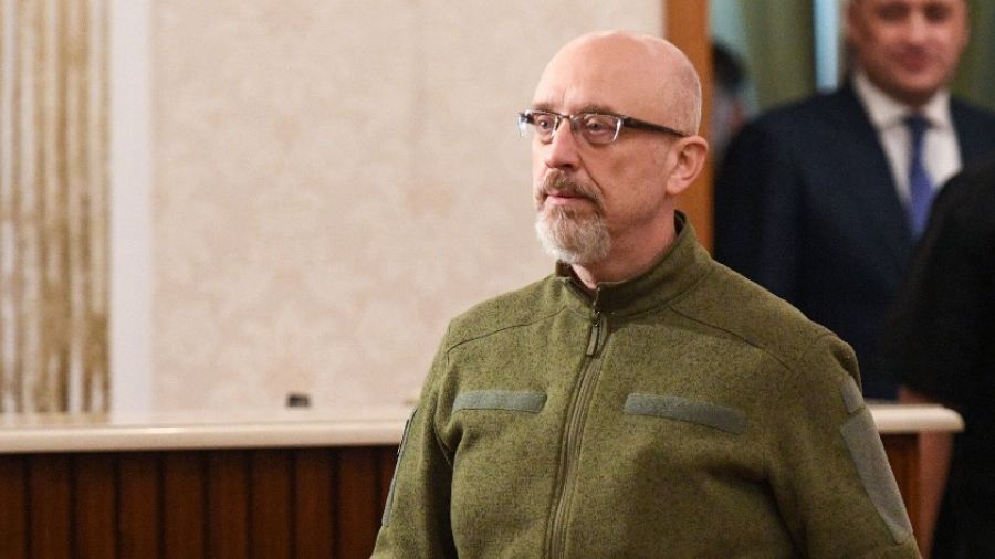 Глава Минобороны Украины объяснил замедление хода боевых действий погодными условиями