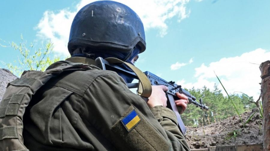 Мобилизованные в армию ВСУ жители Херсона сдались в плен ВС России под Марьинкой в ДНР