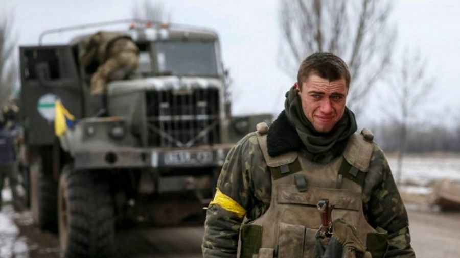 В Сети опубликовано видео бегства отряда ВС Украины с позиций под Марьинкой