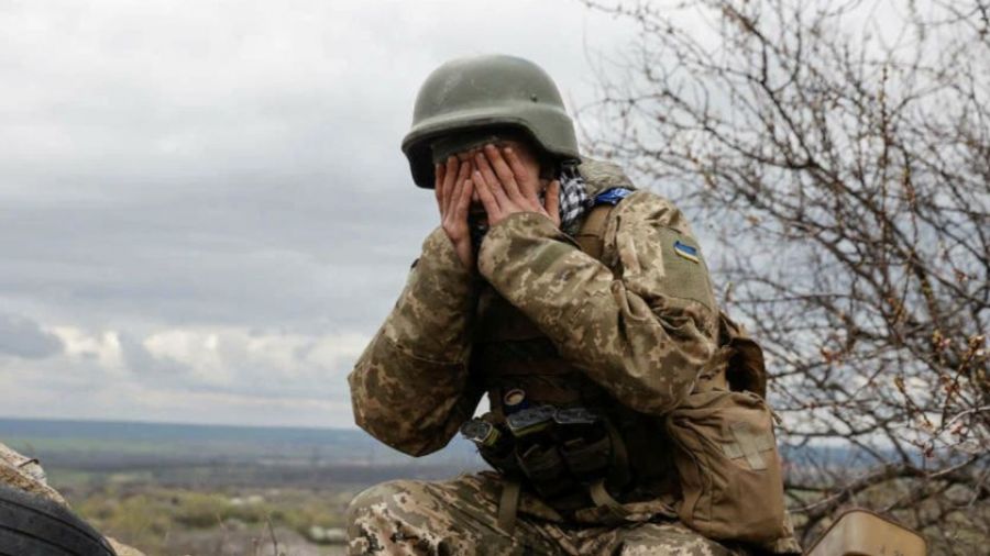 «РВ» показало горы окровавленной одежды ВС Украины в госпитале Артемовска