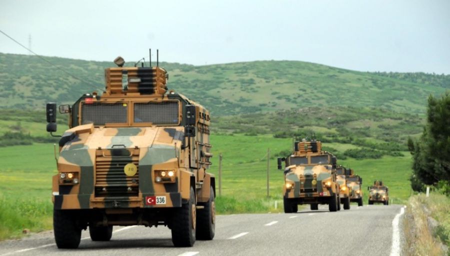 Колонна турецких бронемашин Kirpi ВС Украины замечена у линии боестолкновения