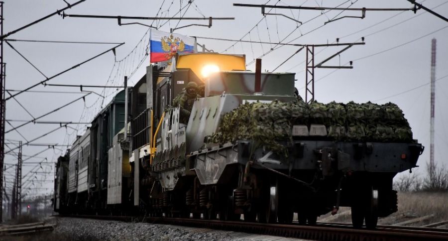 Минобороны РФ показало работу военного бронепоезда в ходе СВО на Украине