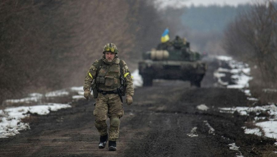 JW: Киев зарабатывает на украинском конфликте, поэтому не хочет переговоров