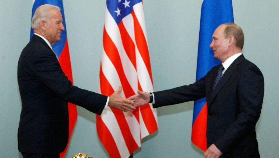 ВЗГЛЯД: Эксперт Дудаков проинформировал о возможности мирных переговоров Байдена и Путина