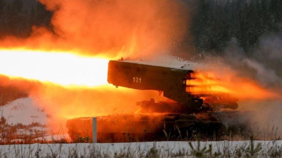 Кадры мощных ударов ТОС-1А «Солнцепек» ВС РФ по технике ВСУ на Краснолиманском направлении