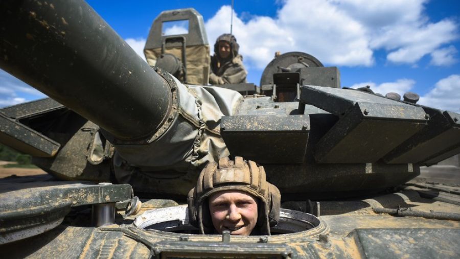 Военкор Сладков проинформировал, что танкисты ВС РФ обещают освободить Марьинку до Нового года